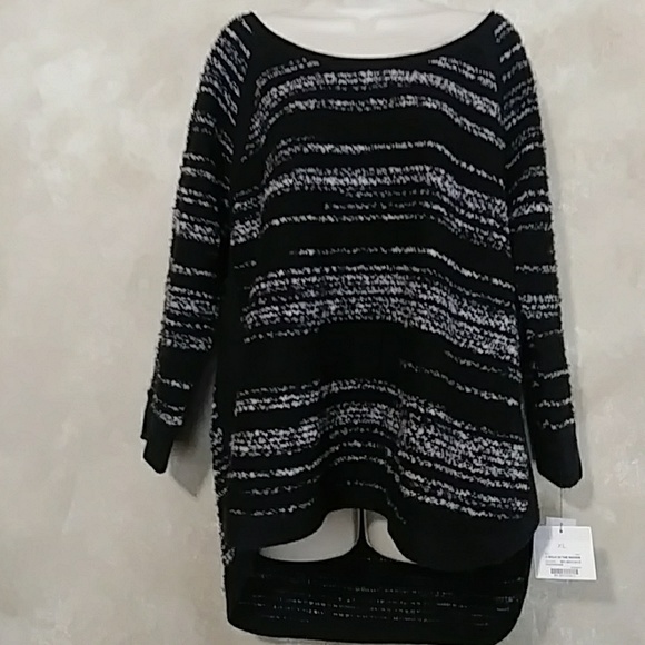 Liz Claiborne Sweaters - NWT 🆕  Liz Claiborne Hi-low Sweater Size XL